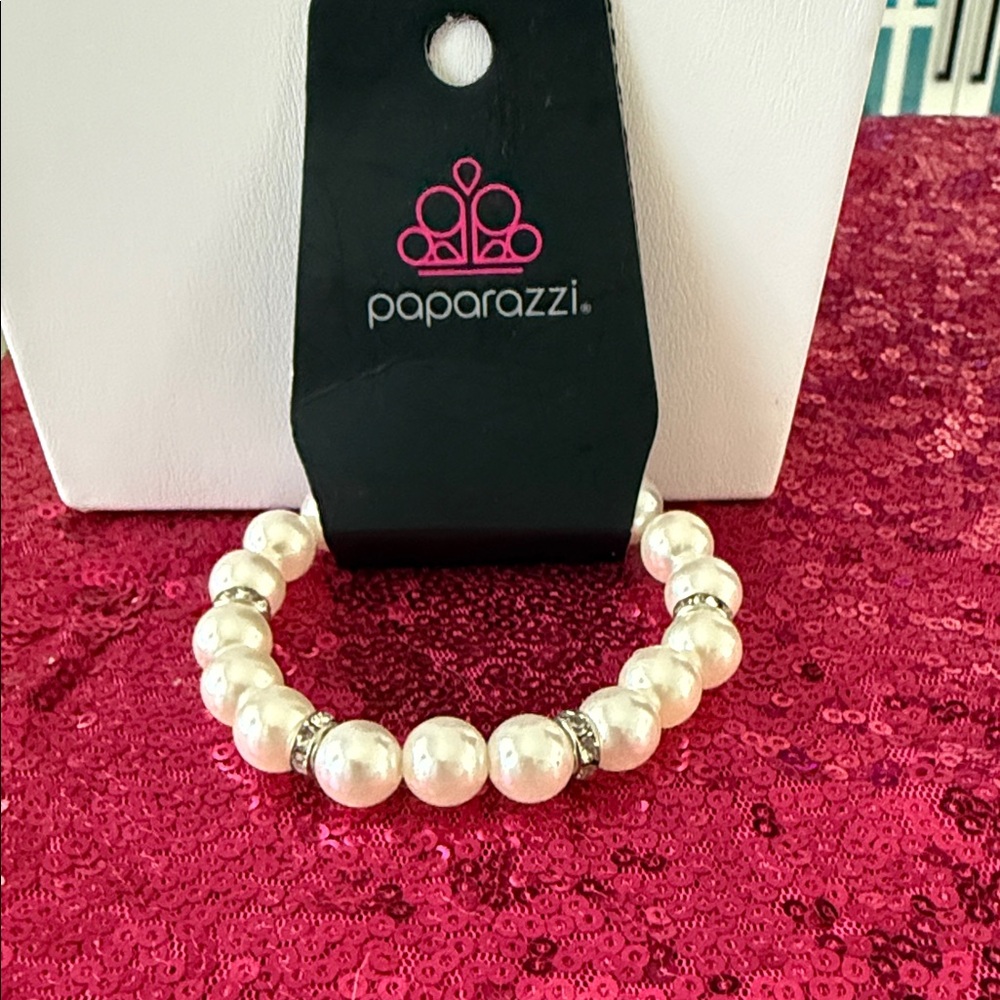 Paparazzi Classic Pearl Bracelet